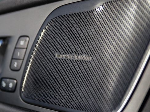 Certified 2026 Volvo XC60 B5 Plus w/ Climate Package image 24