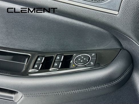 Used 2020 Ford Edge SEL image 23