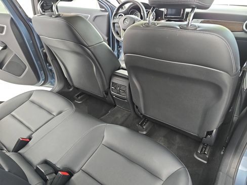 Used 2015 Mercedes-Benz GLA 250 4MATIC image 11