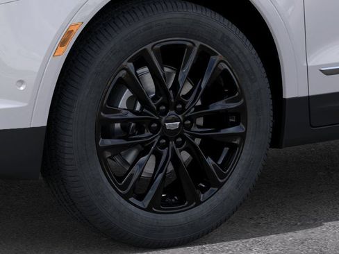 New 2026 Cadillac XT5 Premium Luxury w/ LPO, ONYX Package FWD image 9