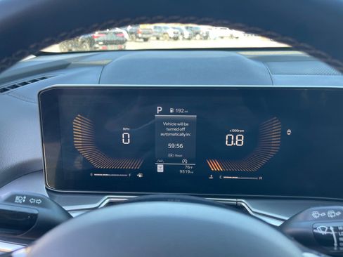 Used 2025 Kia Sorento S w/ Panoramic Sunroof Package image 4