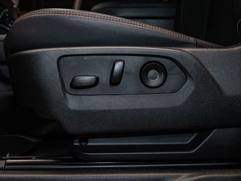 Used 2024 GMC Sierra 2500 AT4 w/ AT4 Premium Plus Package image 20