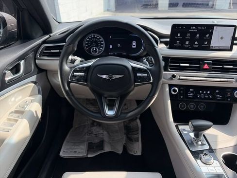 Used 2025 Genesis G70 2.5T RWD image 13