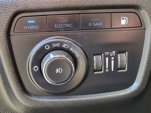 Used 2024 Jeep Grand Cherokee Limited 4xe AWD/4WD image 9