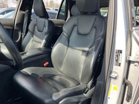 Used 2023 Volvo XC90 B6 Core w/ Protection Package Premier AWD/4WD image 2
