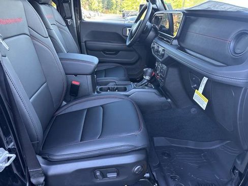 New 2026 Jeep Wrangler Unlimited Rubicon image 13