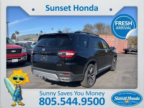 Used 2025 Honda Pilot Elite image 7