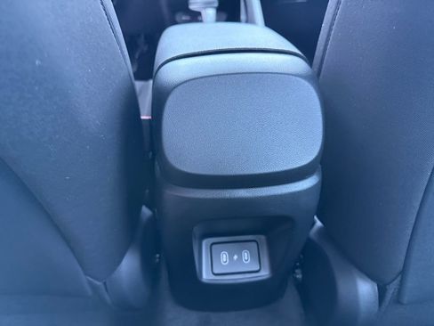 New 2026 Hyundai Elantra Hybrid FWD image 21
