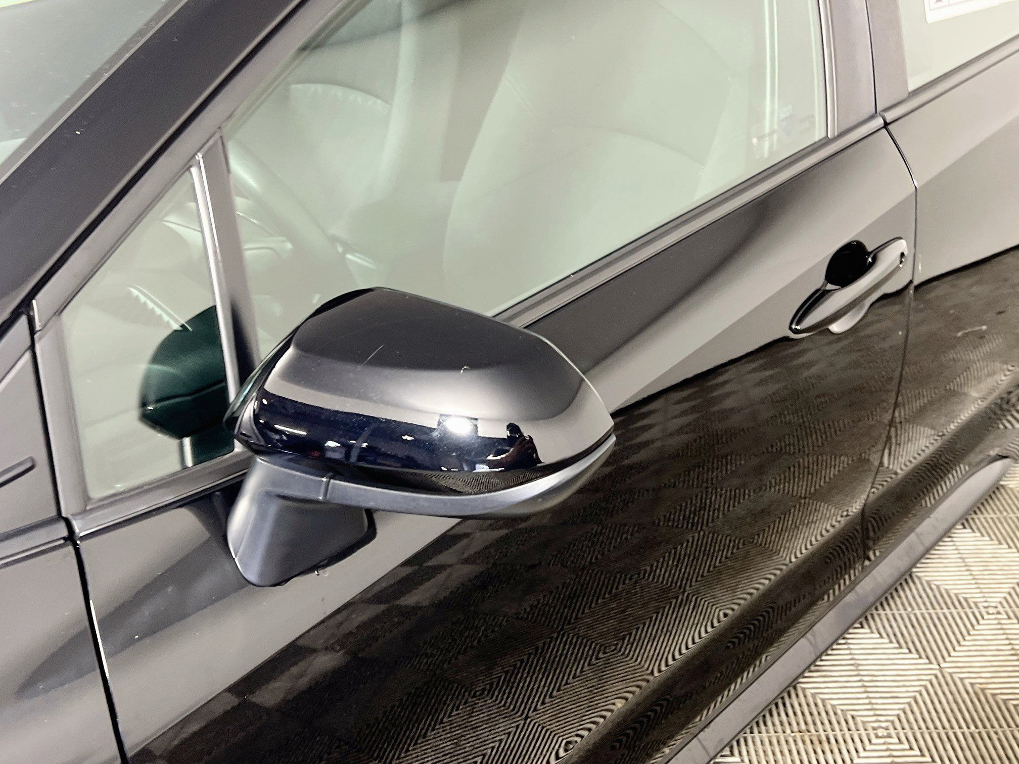 Used 2024 Toyota Corolla LE FWD image 13