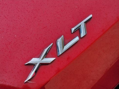 Used 2021 Ford Explorer XLT w/ Equipment Group 202A image 16