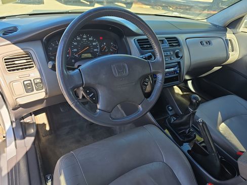 Used 2001 Honda Accord EX image 16