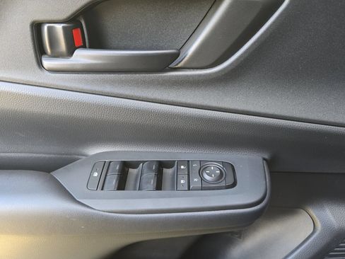 Used 2023 Toyota Prius Prime FWD image 8