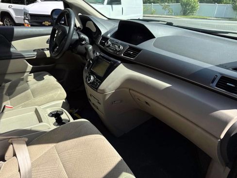 Used 2016 Honda Odyssey SE image 7