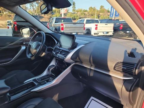 Used 2022 Mitsubishi Eclipse Cross SE image 27