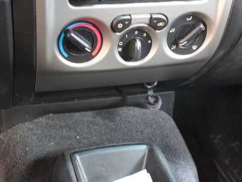 Used 2010 GMC Canyon SLT AWD/4WD image 18