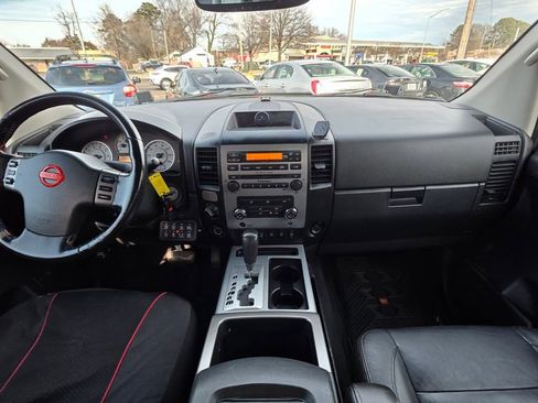 Used 2010 Nissan Titan PRO-4X w/ Pro-4x Leather Pkg image 15