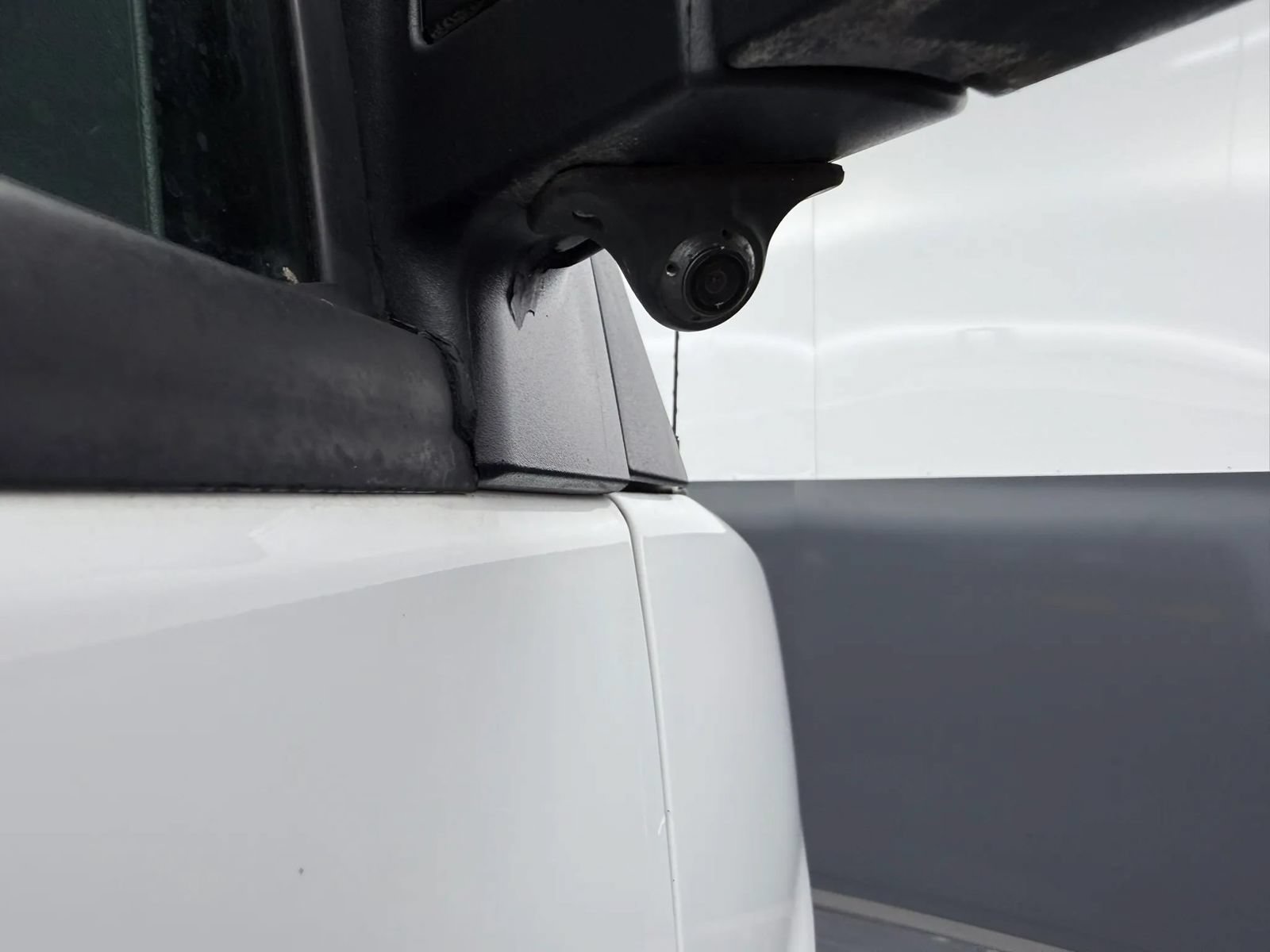 Used 2018 Chevrolet Express 3500 RWD image 28