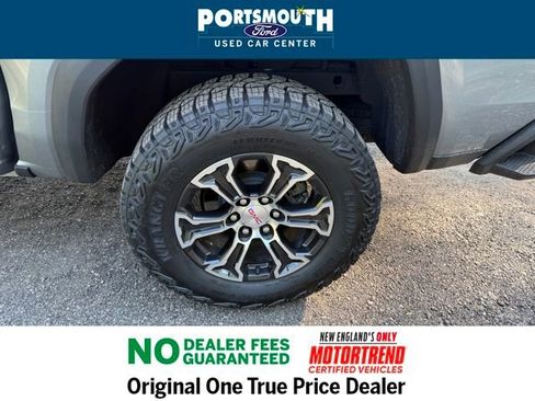 Used 2024 GMC Canyon AT4 image 25