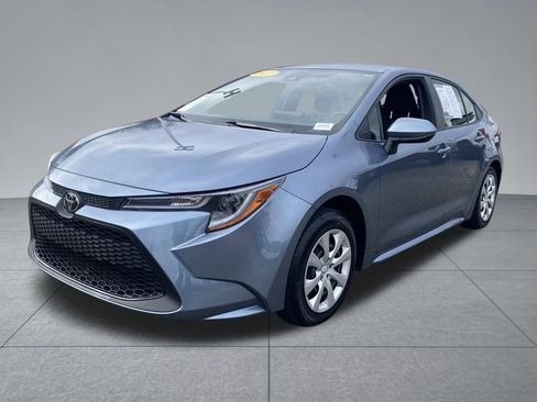 Used 2022 Toyota Corolla LE image 2