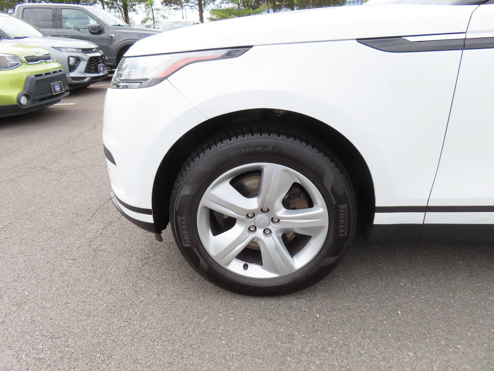 Used 2023 Land Rover Range Rover Velar S AWD/4WD image 12