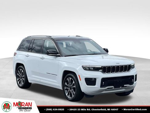 Used 2023 Jeep Grand Cherokee Overland AWD/4WD image 7