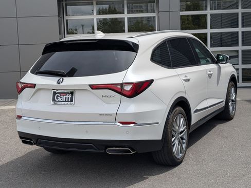 Used 2023 Acura MDX SH-AWD w/ Advance Package image 5