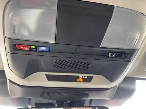 Used 2024 Subaru Crosstrek 2.0i Premium image 28