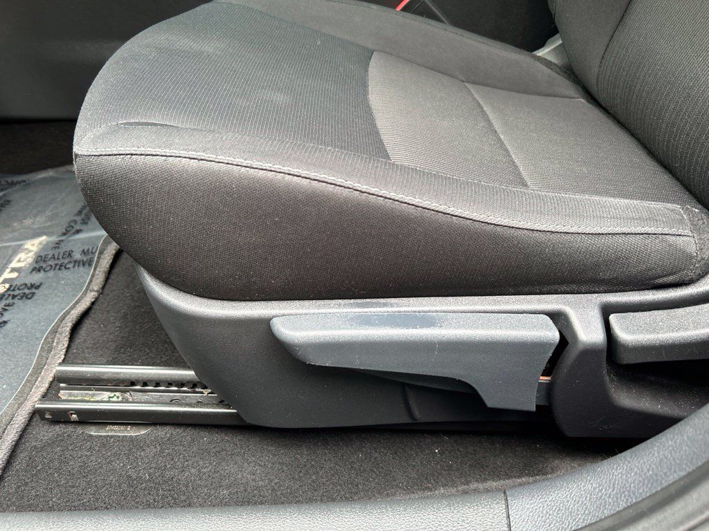 Used 2024 Nissan Sentra SV FWD image 16