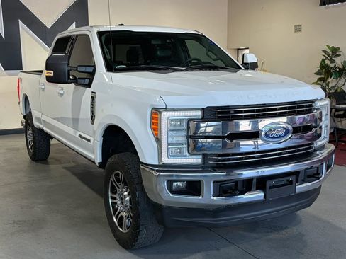 Used 2017 Ford F250 Lariat w/ Lariat Ultimate Package AWD/4WD image 3