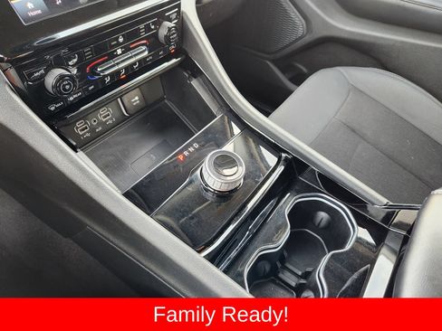 Used 2023 Jeep Grand Cherokee L Laredo w/ Luxury Tech Group I AWD/4WD image 29