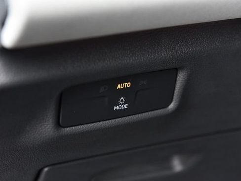 New 2026 Volkswagen Tiguan SE R-Line AWD/4WD image 11
