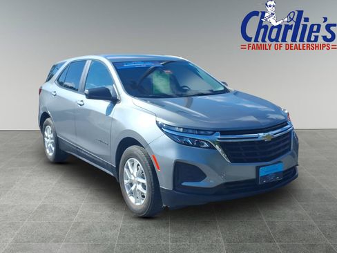 Used 2024 Chevrolet Equinox LS w/ LS Convenience Package AWD/4WD image 3