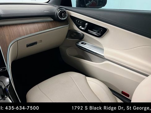 Certified 2024 Mercedes-Benz CLE 300 4MATIC Cabriolet w/ Driver Assistance Package image 10