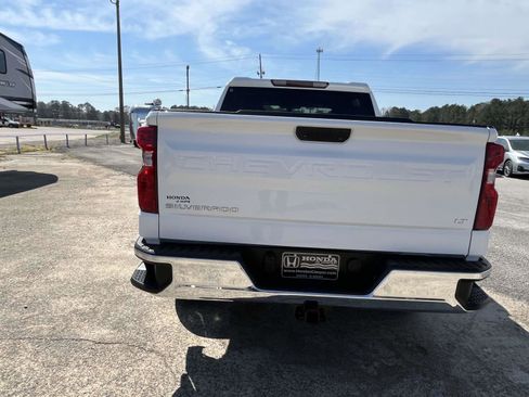 Used 2021 Chevrolet Silverado 1500 LT image 4