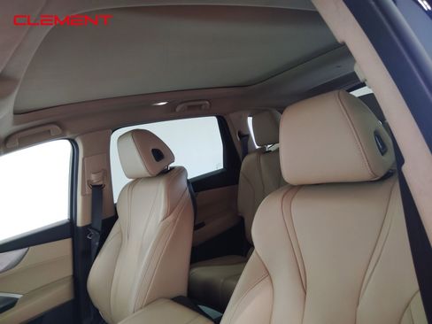 Used 2022 Acura MDX SH-AWD image 23