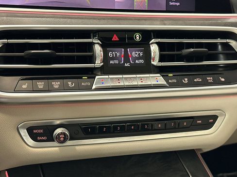 Used 2020 BMW X5 M50i w/ Executive Package AWD/4WD image 27
