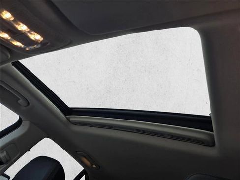 Used 2020 Mercedes-Benz GLE 350 4MATIC image 15