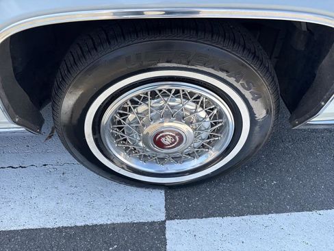 Used 1989 Cadillac Brougham image 13