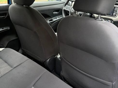 Used 2021 Nissan Versa SV image 14