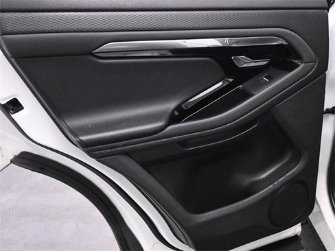 Used 2021 Land Rover Range Rover Evoque S image 12