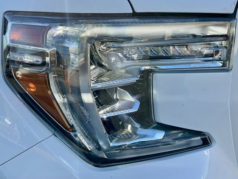 Used 2019 GMC Sierra 1500 AT4 w/ AT4 Premium Package image 8