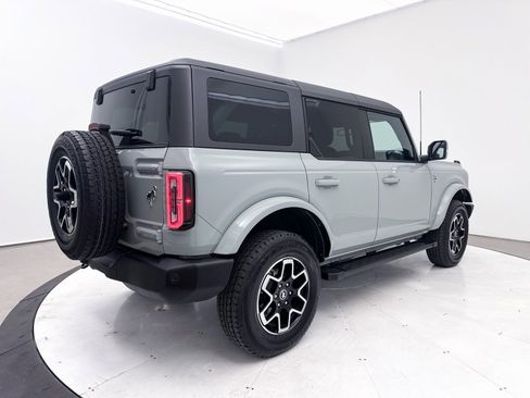 Used 2024 Ford Bronco Outer Banks image 18