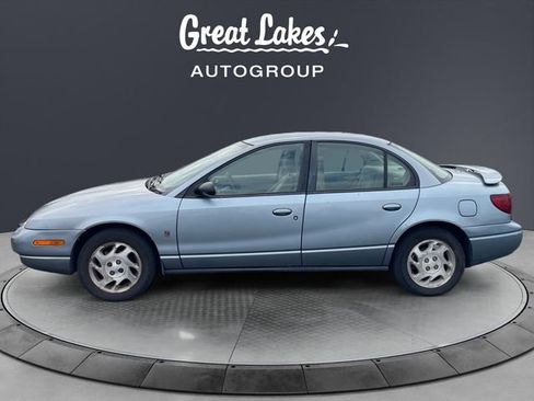 Used 2002 Saturn S-Series SL2 w/ SL2 Option Pkg 2 FWD image 2