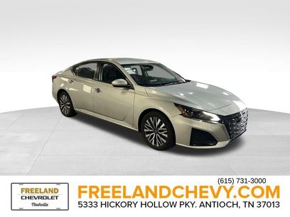 Used 2023 Nissan Altima 2.5 SV
