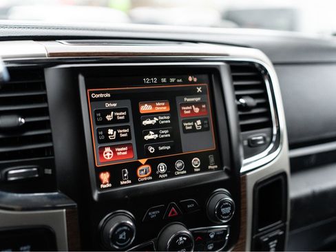 Used 2016 RAM 3500 Laramie w/ Convenience Group image 14