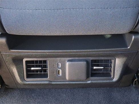 Used 2025 GMC Sierra 1500 Elevation image 27