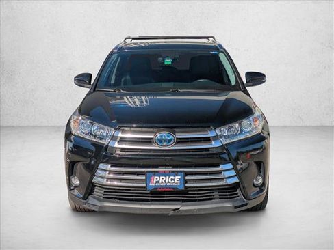 Used 2019 Toyota Highlander Limited image 2