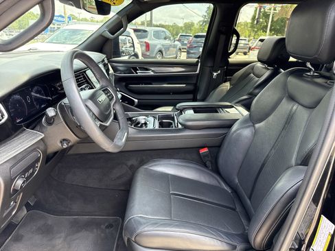 Used 2022 Jeep Wagoneer Series II w/ Premium Group I RWD image 11