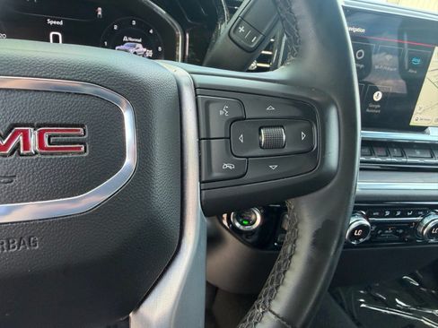Used 2025 GMC Sierra 1500 SLT AWD/4WD image 35