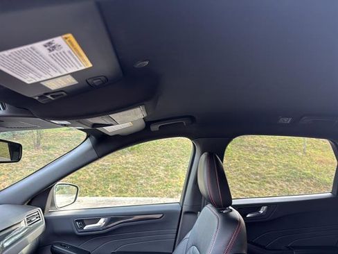 Certified 2023 Ford Escape ST-Line Elite w/ Premium Technology Package image 15